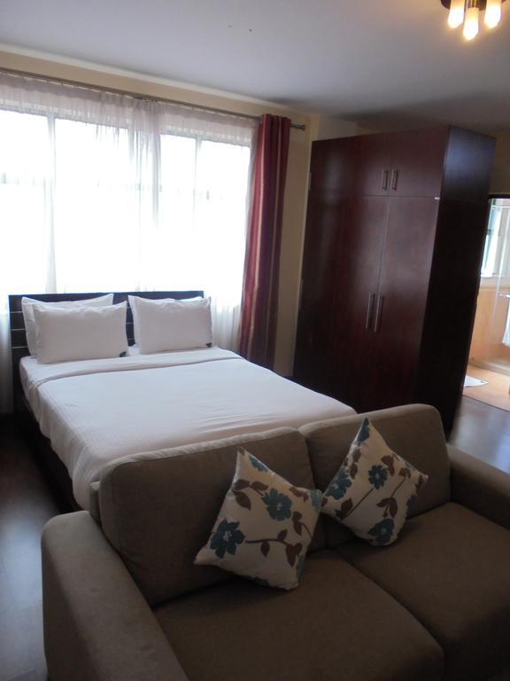 Golfview Serviced Apartments ไนโรบี ภายนอก รูปภาพ